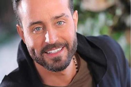 بعد يومين على طرحها.. سعد رمضان يقارب المليون مشاهدة "بالحب مجنون"