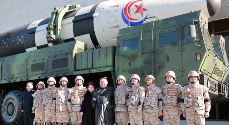 الزعيم الكوري الشمالي يتعهد بامتلاك أقوى قوة استراتيجية في العالم