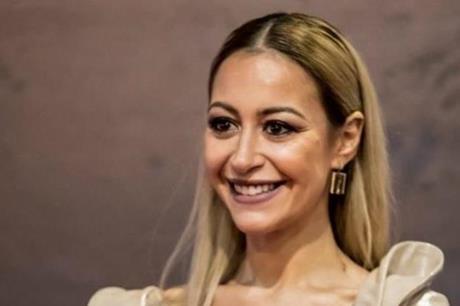 جدل واسع بسبب الإفراج عن منة شلبي بكفالة مالية ٥٠ ألف جنيه