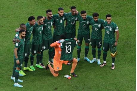 6 لاعبين من المنتخب السعودي يواجهون خطر الغياب عن دور الـ16 في حالة التأهل