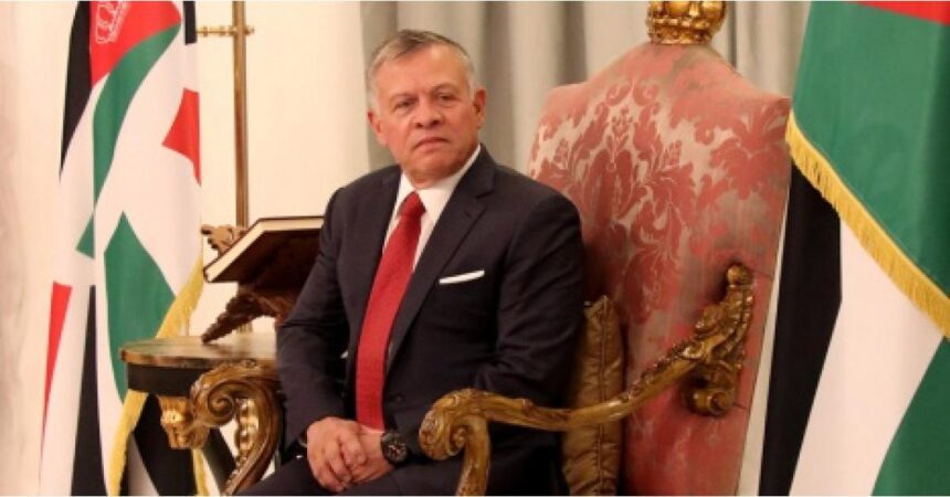 الملك يستمع إلى رد مجلس الأمة على خطاب العرش اليوم الأحد