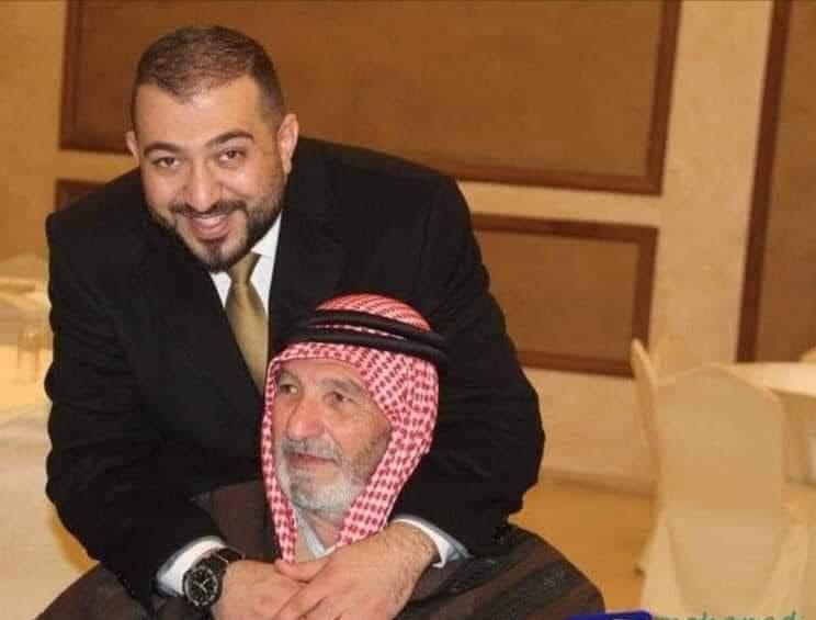 قبل عامين قبلت جبين أبي وتوسلت لروحه أن تستيقظ