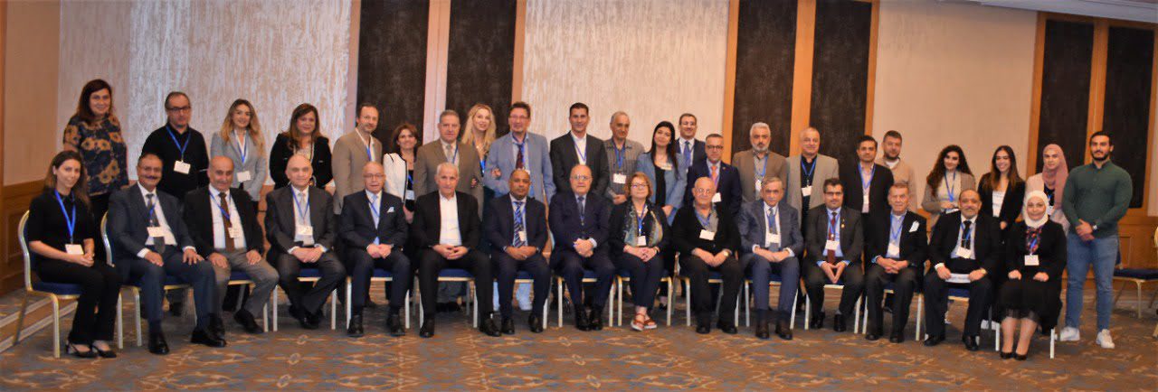 رئيس جامعة البترا يستعرض تجربة الجامعة في التعليم عن بعد في مؤتمر بيروت