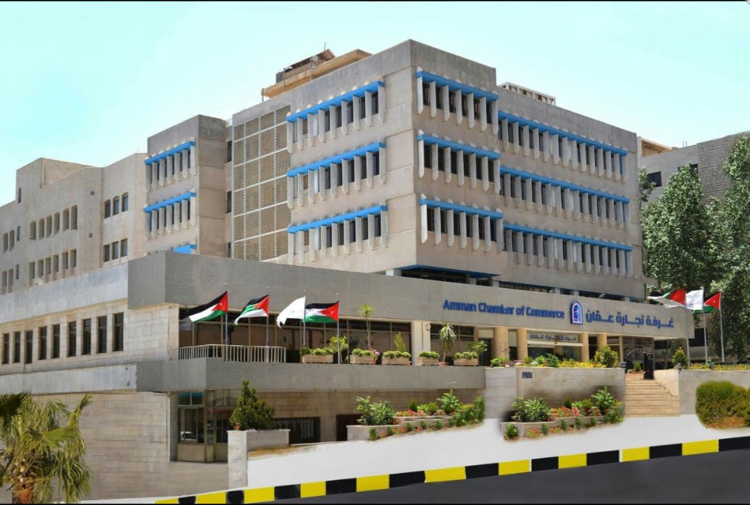 تجارة عمان: رخصة مهن سارية المفعول للعام الحالي 2022<br>شرطٌ رئيسيّ لممارسة حق الاقتراع