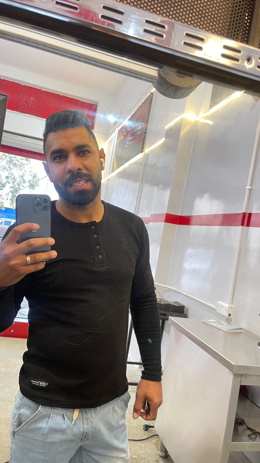 من ٨ دنانير اسبوعيا الى العالمية بمقاطع مصورة... فصة نجاح الشاب الاردني الكسجي