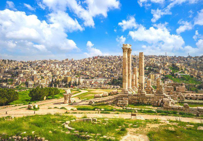 طقس العرب يتوقع تدفق تيارات غربية بحرية رطبة إلى الأردن