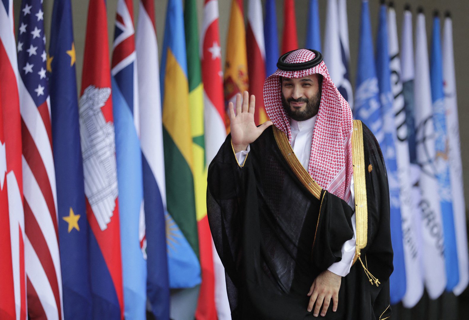 بن سلمان يعقد جلسة مباحثات رسمية مع رئيس وزراء كوريا الجنوبية في سيئول