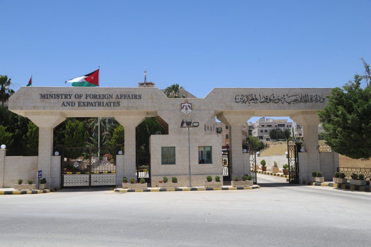 الخارجية تتابع الحالة الصحية لفنان أردني في المستشفيات المصرية