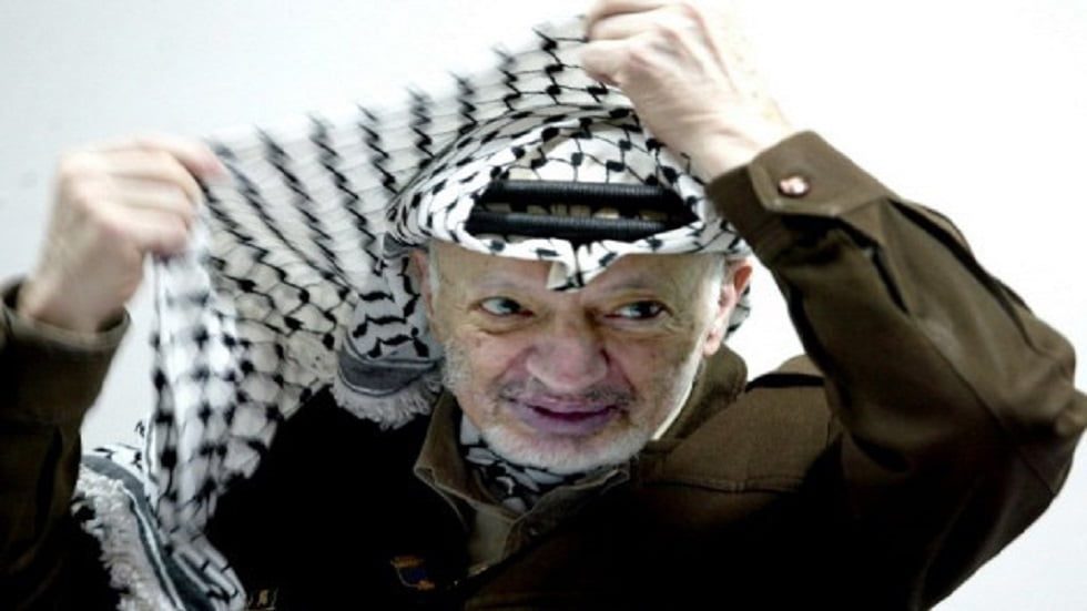 هل تم رفع الغطاء العربي عن عرفات قبل وفاته؟ تصريحات للطيراوي