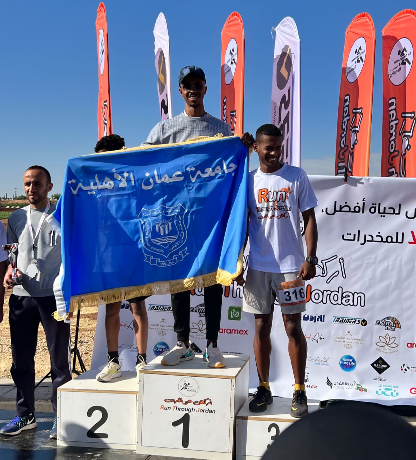 لاعب منتخب عمان الاهلية يحصد المركز الأول في "سباق اركض لحياة أفضل – لا للمخدرات"