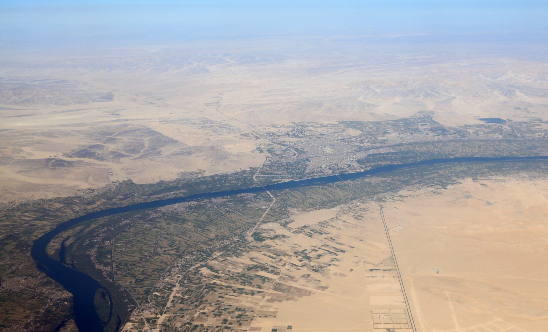 مصر.. الحكومة تبحث ملف تحلية مياه البحر