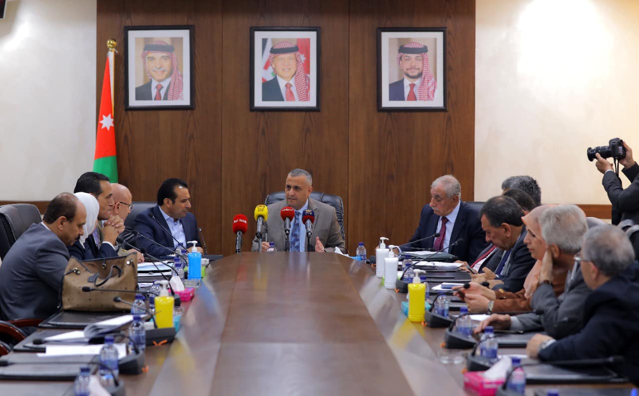 العجارمة : مناهج جديدة للتوجيهي بداية العام المقبل