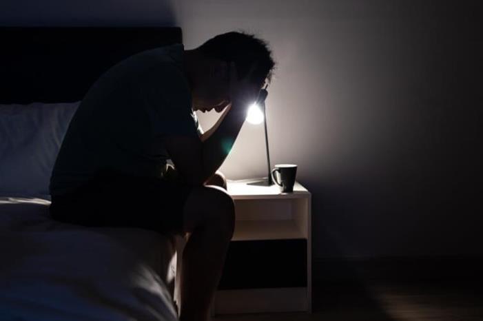 5 أسباب للاستيقاظ المتكرر أثناء الليل