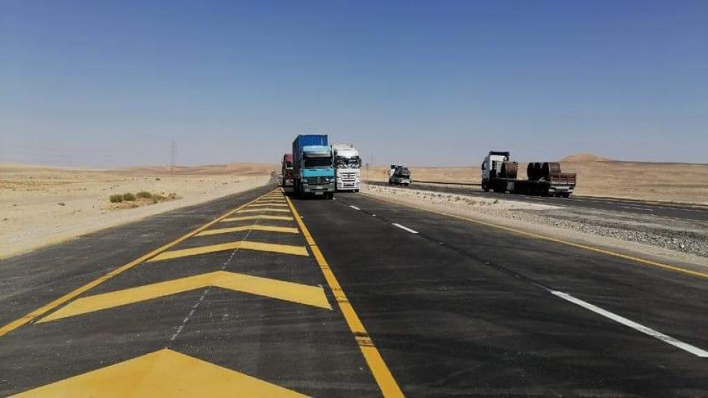 تفاصيل إصابة أحد أفراد دورية مكافحة التهريب خلال ملاحقة شاحنة على الطريق الصحراوي