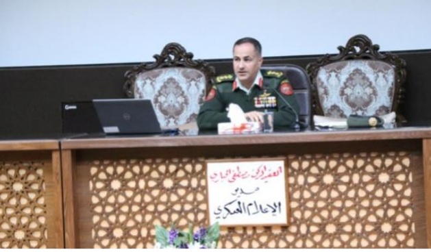 مدير الإعلام العسكري يحاضر في كلية القيادة والأركان الملكية الأردنية