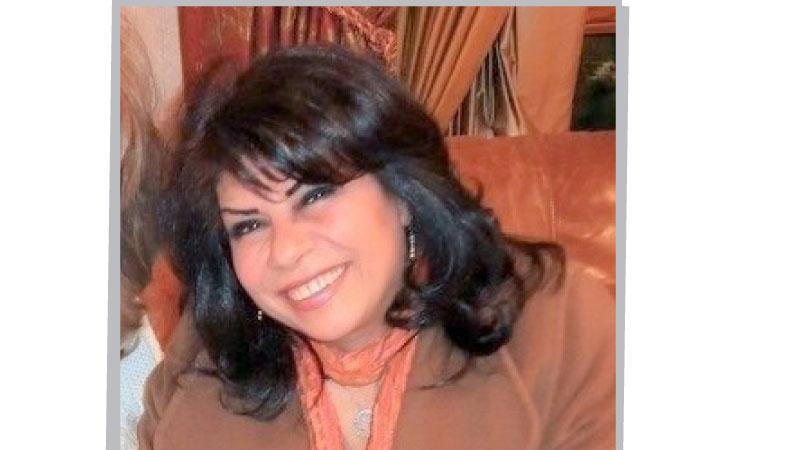 انعام القرشي تشهر روايتها أنا نجمتك في المكتبة الوطنية