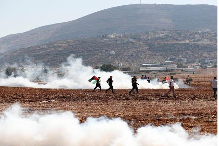 إصابة عدد من المزارعين بالاختناق في قطاع غزة