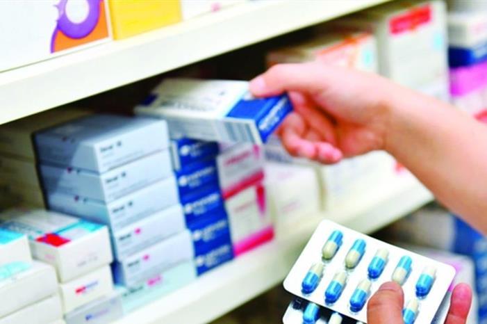 إغلاق تحذيري للصيدليات في لبنان