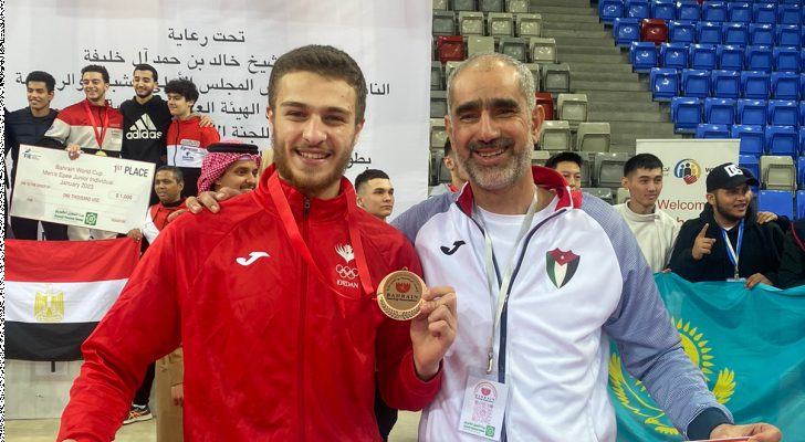 البطل الأردني اياد عودة يُحرز برونزية بطولة كأس العالم للمبارزة