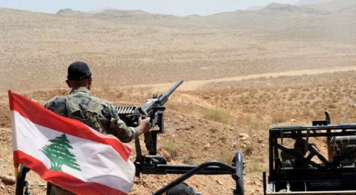 الجيش اللبناني يطلق النار على طائرة مسيرة للاحتلال اخترقت أجواءه