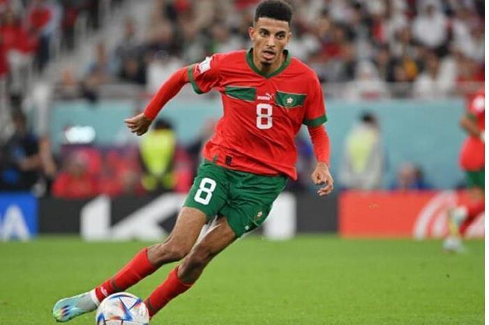 باريس سان جيرمان يحسم موقفه من التعاقد مع المغربي أوناحي
