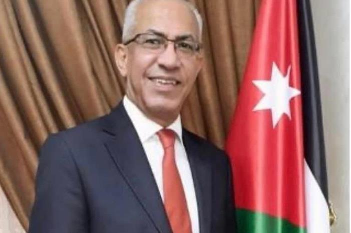 تهنئة صطام العوران بتعيينه مساعدًا لمدير ضريبة الدخل