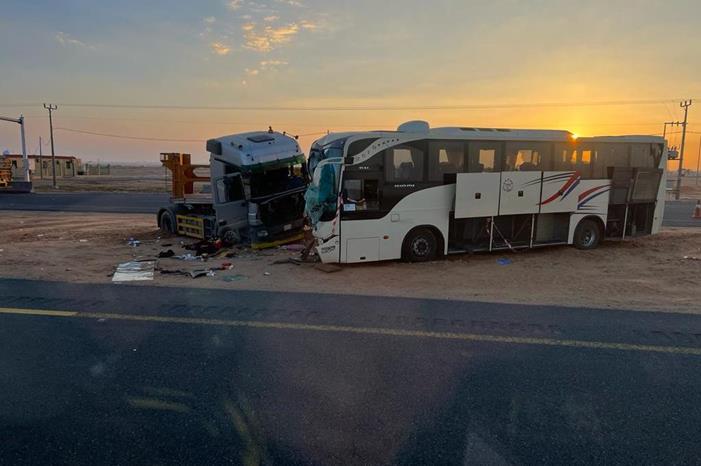 حادث سير لحافلة معتمرين اردنيين في السعودية - فيديو