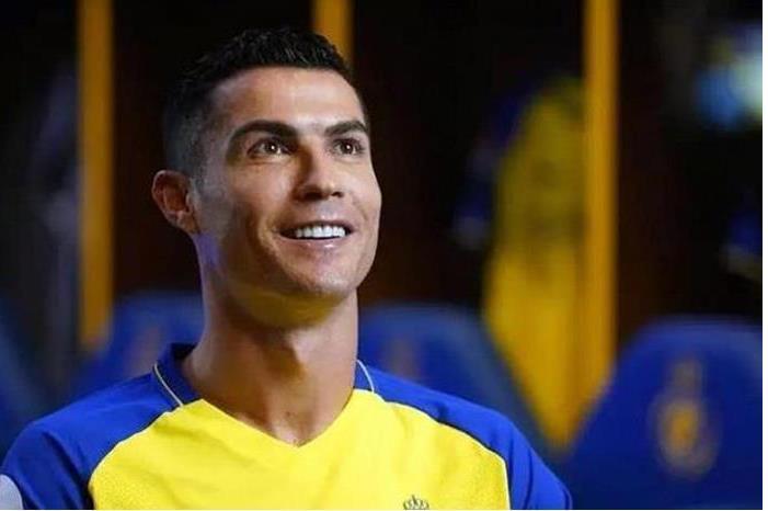 حدث غير مسبوق بالدوري السعودي في الظهور الأول لرونالدو