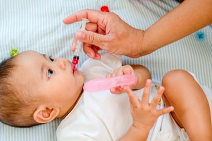 طبيب يحذر من خطورة المضادات الحيوية على الأطفال حديثي الولادة