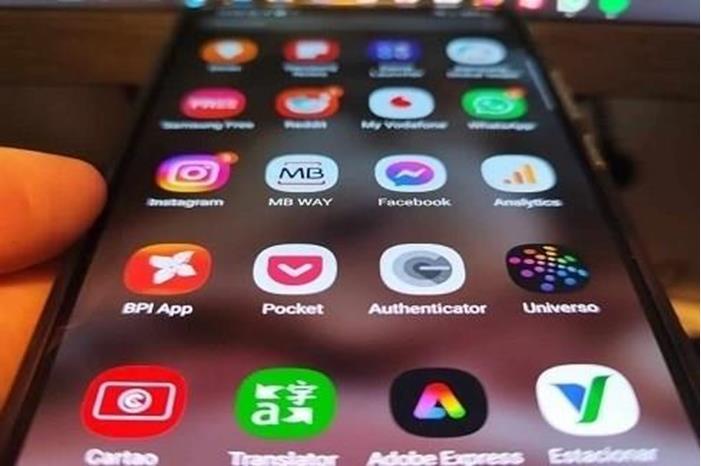 غوغل تقدم ميزات جديدة إلى الإصدارات القديمة من أندرويد