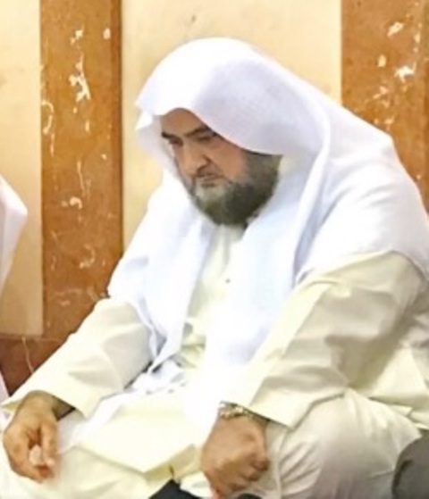 إمام المسجد النبوي المكلف سابقا في العناية المركزة