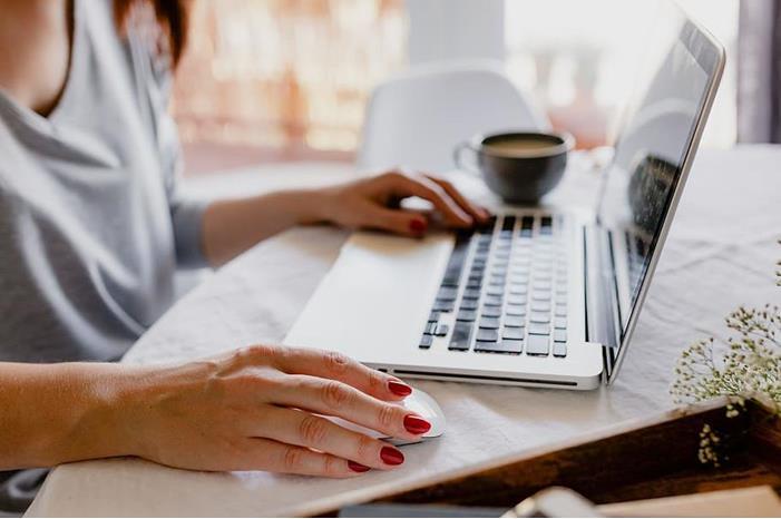 كيف تستعيدين نشاطك في العمل بعد الإجازة؟