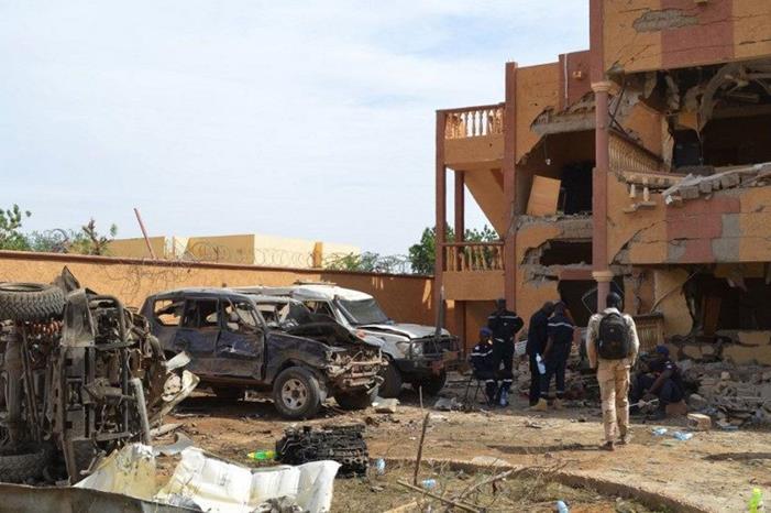 مقتل 14 جندياً في هجومين لإرهابيين بوسط مالي
