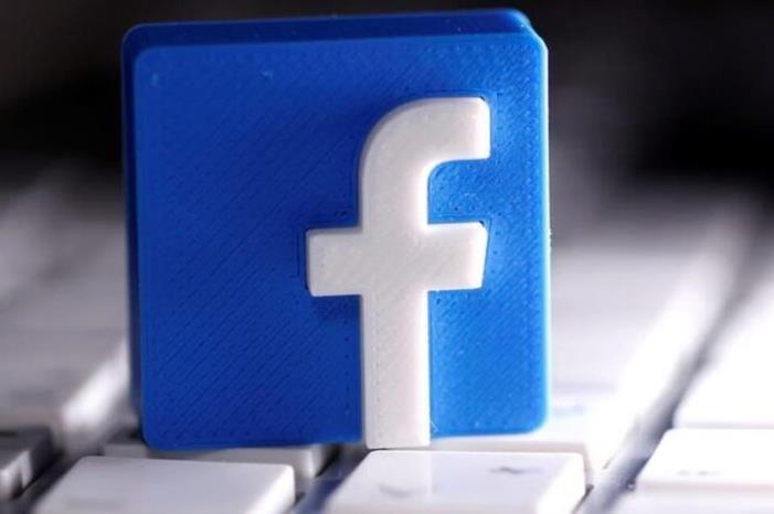 هل يتجسس فيسبوك على المستخدمين عبر الهواتف المحمولة؟