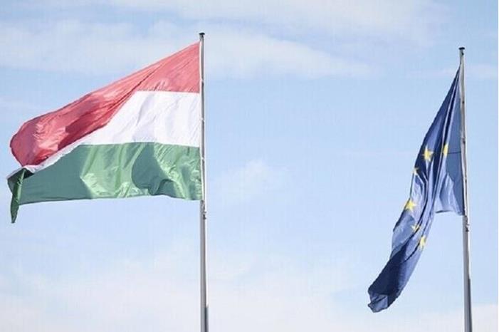 هنغاريا تعطل دفعة من المساعدات العسكرية الأوروبية لأوكرانيا