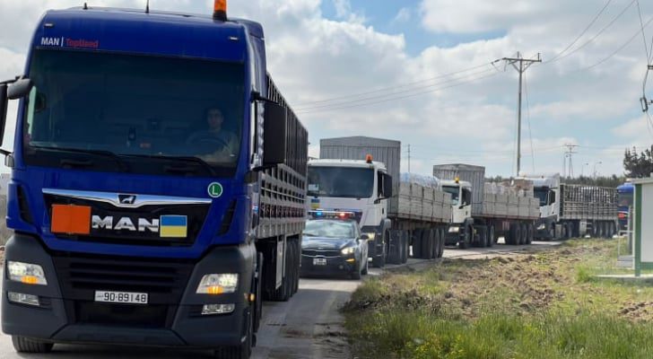 الأردن يسير قافلة إغاثة إلى سوريا