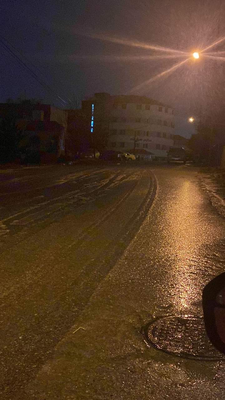 شاهدوا بدء تساقط الثلوج على العاصمة عمان