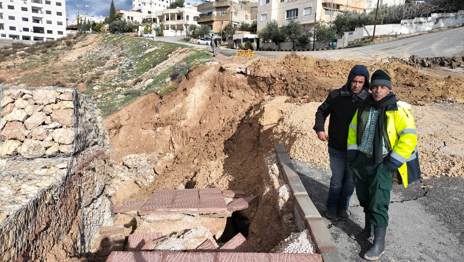 بالفيديو والصور …العتوم يؤكد أن جرش لن تكون حقل تجارب والمواطن لا يتحمل مراهقات المقصرين بواجباتهم