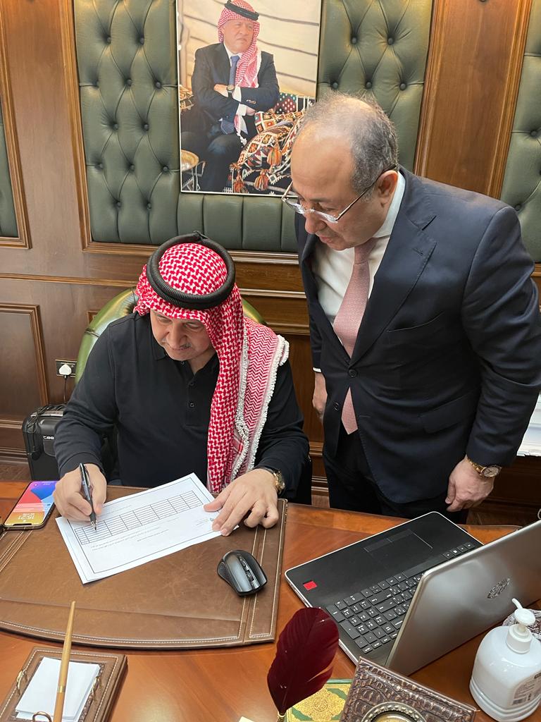 الدكتور حازم الناصر ينضم لحزب ارادة