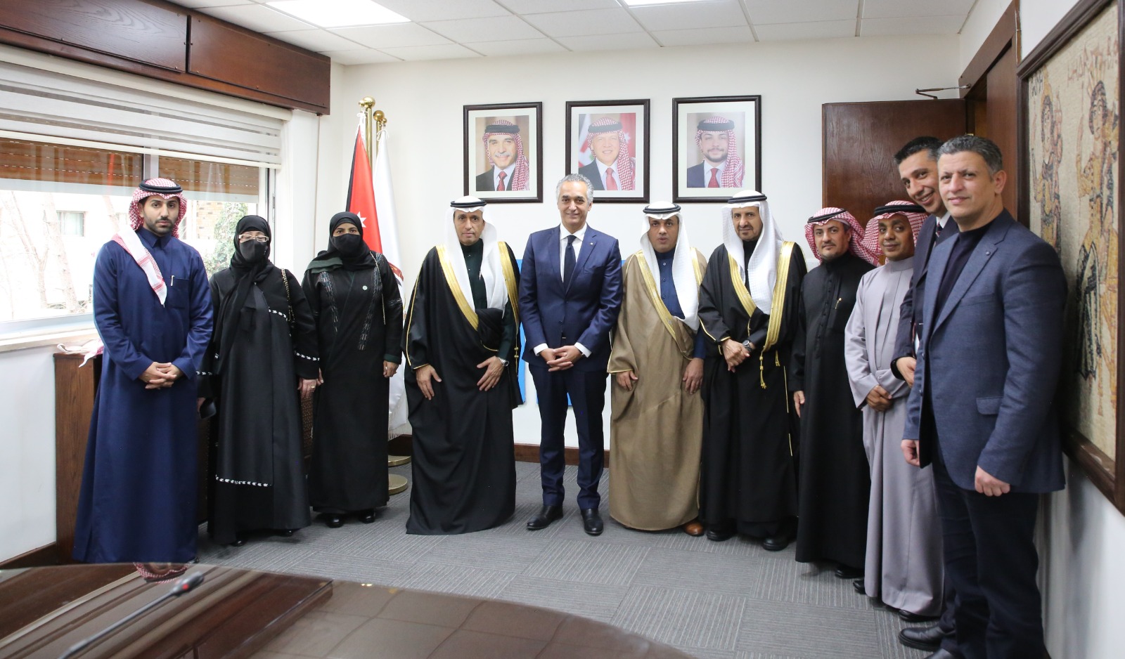وزير السياحة والآثار يلتقي رئيس وأعضاء لجنة الصداقة البرلمانية السعودية الأردنية في مجلس الشورى السعودي