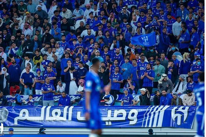 إدارة الهلال تقرر نقل جماهير النادي إلى قطر