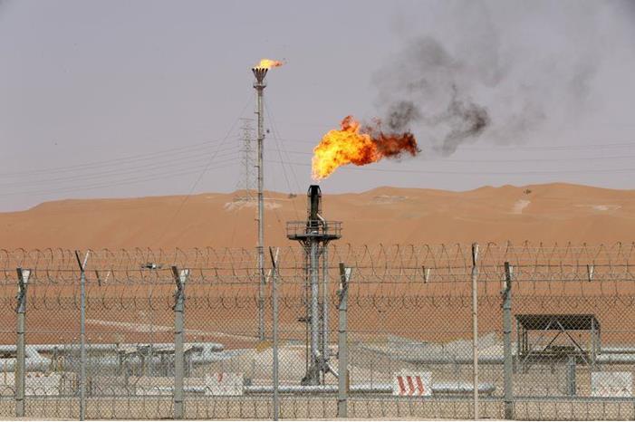 السعودية تحدد سعر البيع الرسمي للخام العربي الخفيف إلى آسيا