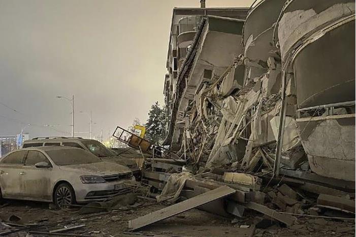 المساجد في تركيا تستقبل المتضررين من الزلزال