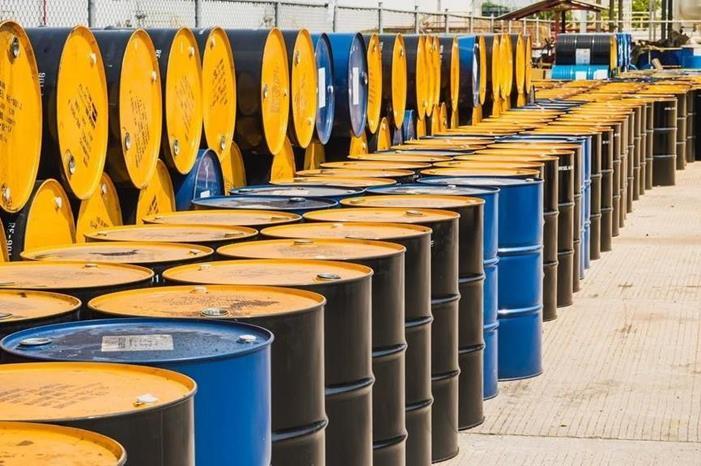 النفط يرتفع 2% وبرميل برنت بـ 86.3 دولار