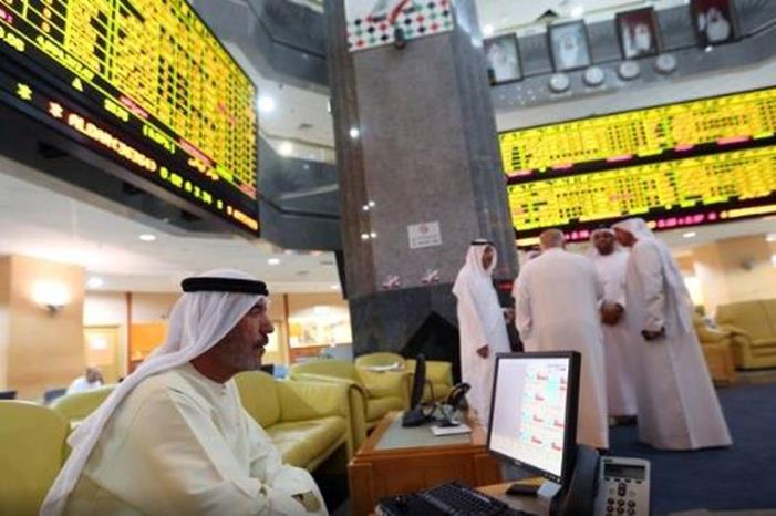 تراجع معظم بورصات الخليج بقيادة السعودية