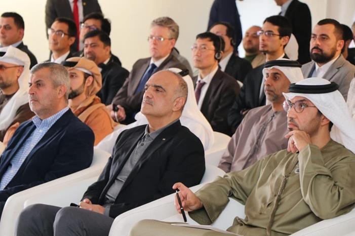 رئيس الوزراء يدشن أكبر محطة بينونة للطاقة الشمسية في المملكة