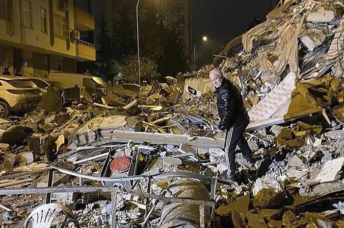 روسيا: إرسال فرق متخصصة للمساعدة بعمليات البحث والإنقاذ في تركيا