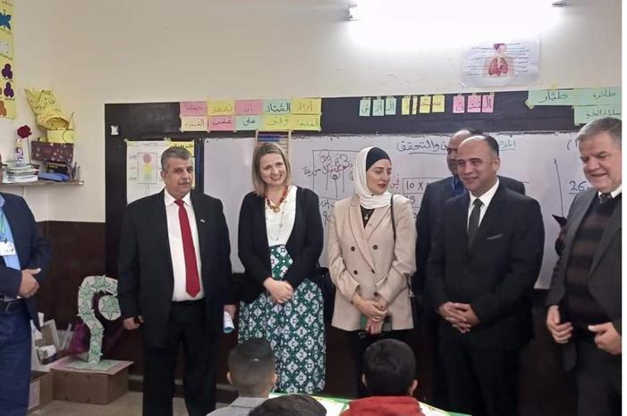 سفيرة ايرلندا في الاردن تزور مدرسة في لواء الكورة