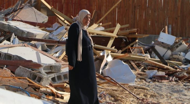 سلطات الاحتلال تخطر بهدم ٢٠ منزلا غرب أريحا