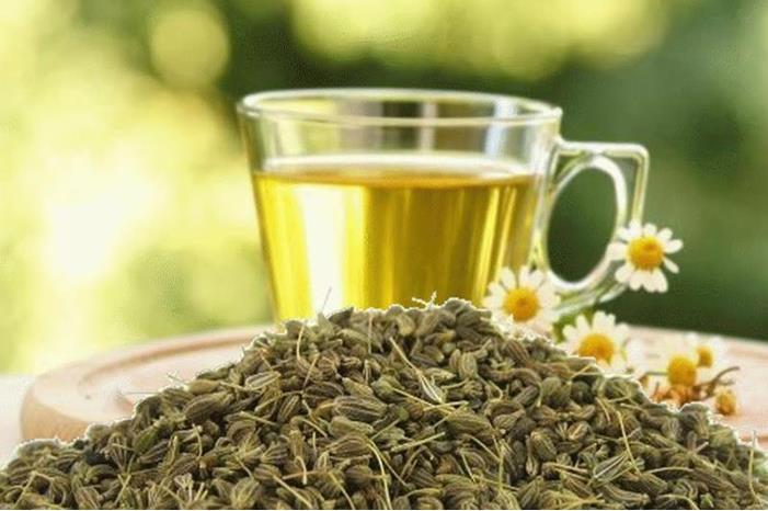طبيب يحذر هؤلاء من شرب اليانسون